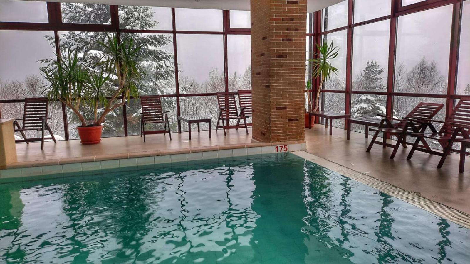 Hotel Valea Cu Pesti Căpăţîneni-Ungureni Exterior foto
