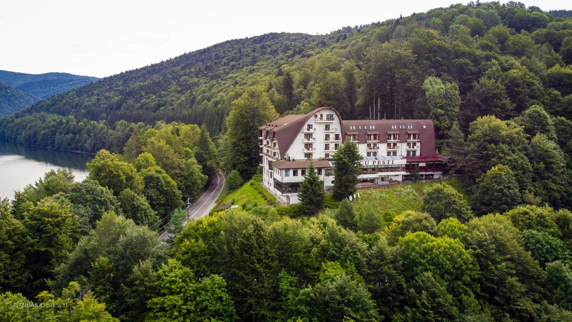 Hotel Valea Cu Pesti Căpăţîneni-Ungureni Exterior foto